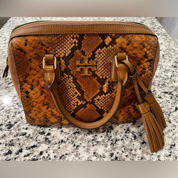 Tory Burch, purse and wallet matching set - Picture 3 of 17